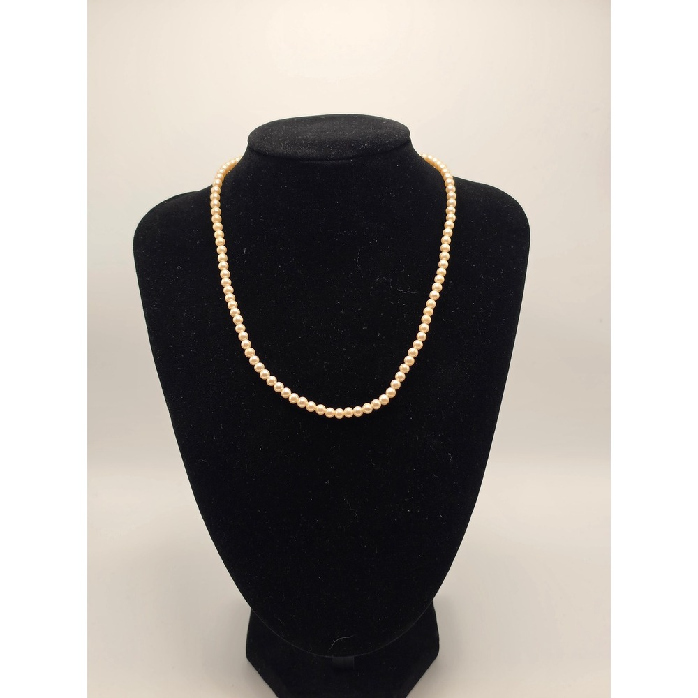 Monet Vintage Faux Pearl Strand Necklace Gold Tone Clasp‎ 15 Inch Cream Jewelry